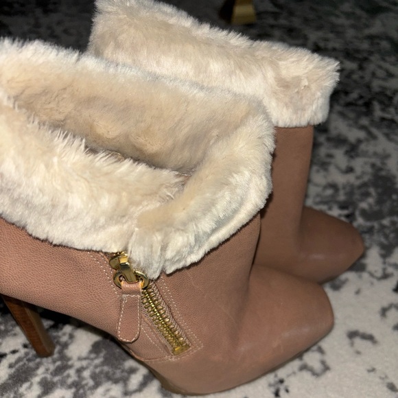 Guess Tan Heeled Boots with Faux Fur - Picture 2 of 5